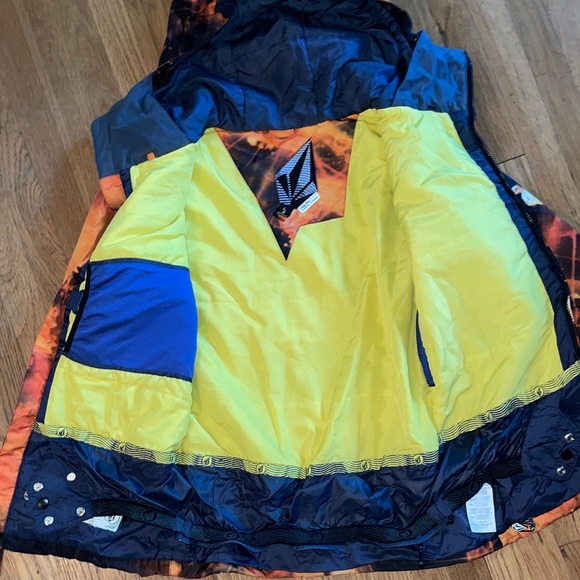 Volcom Snow Jacket - YL - Orange and black - Picture 2 of 15
